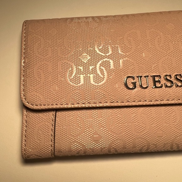 Guess Wallet - Picture 6 of 6
